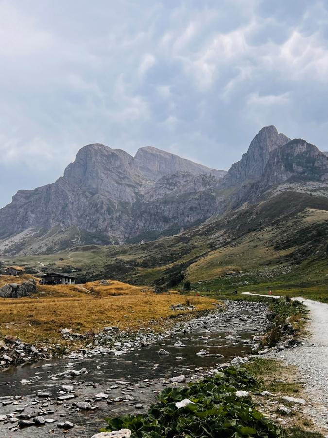TOUR DU MONGIOIE